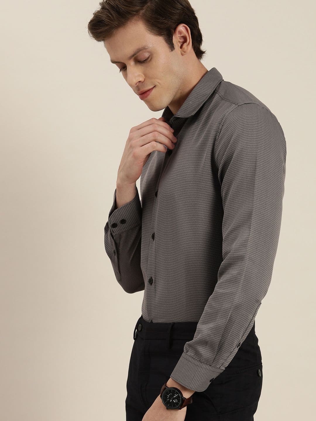 Invictus Men Easy Care Grey & Black Self Design Formal Shirt — view 4
