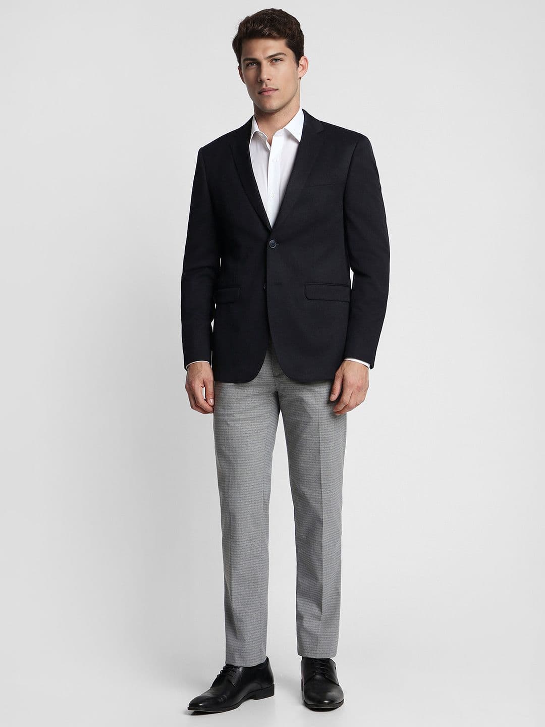 Peter England Men Black Solid Slim-Fit Single-Breasted Formal Blazer — view 5