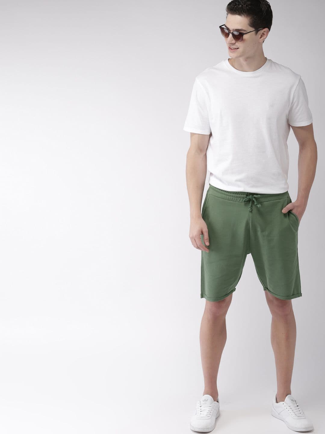 Mast & Harbour Men Green Solid Regular Fit Regular Shorts — view 4